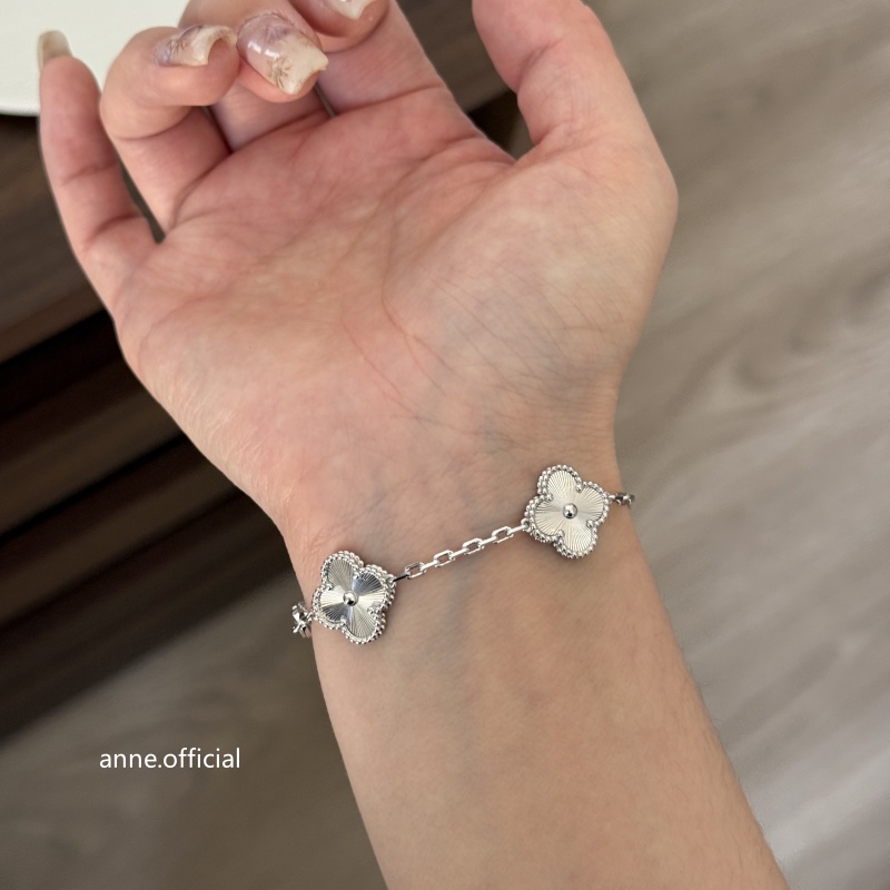 铜合金手链 银色镭射四叶草五花手链【S302】