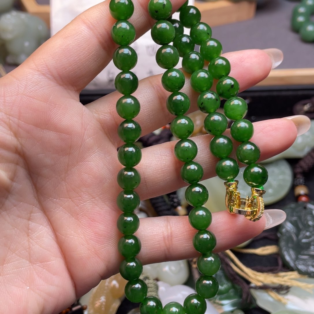 和田玉颈饰未镶嵌