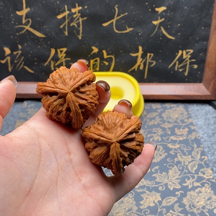 吊坠文玩核桃神*人白狮子