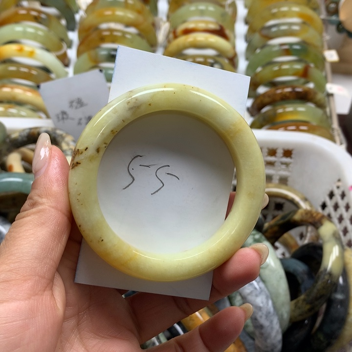 未镶嵌蛇纹石玉手镯