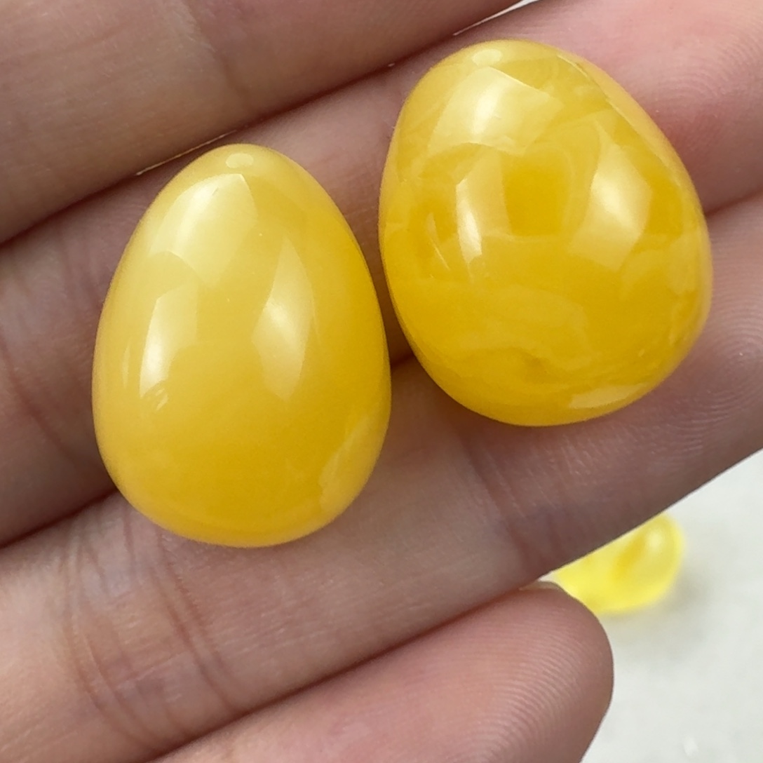 蜜蜡未镶嵌珠宝奇石全品一对