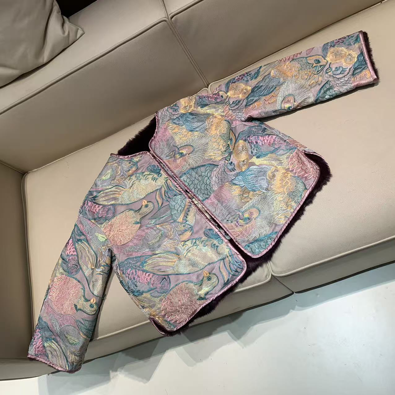 6899鹦鹉《晚晚推荐》新中式新款高奢红人同款重工刺绣外套