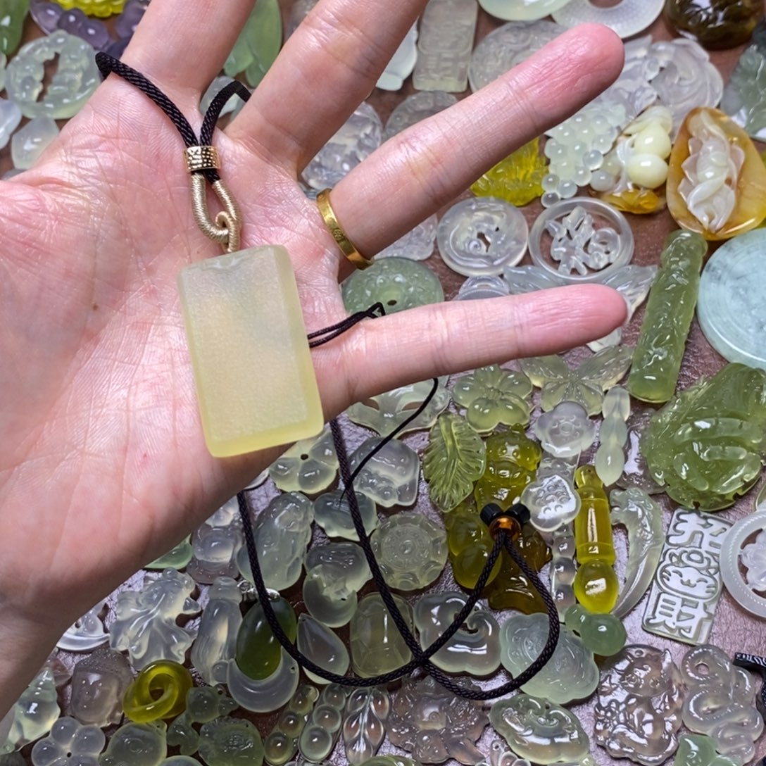 蛇纹石玉合金项链