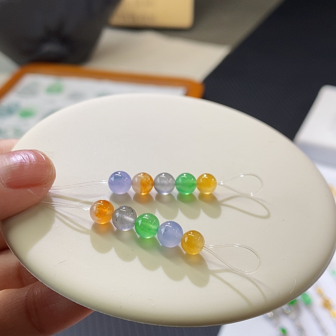 翡翠挂件未镶嵌二选一