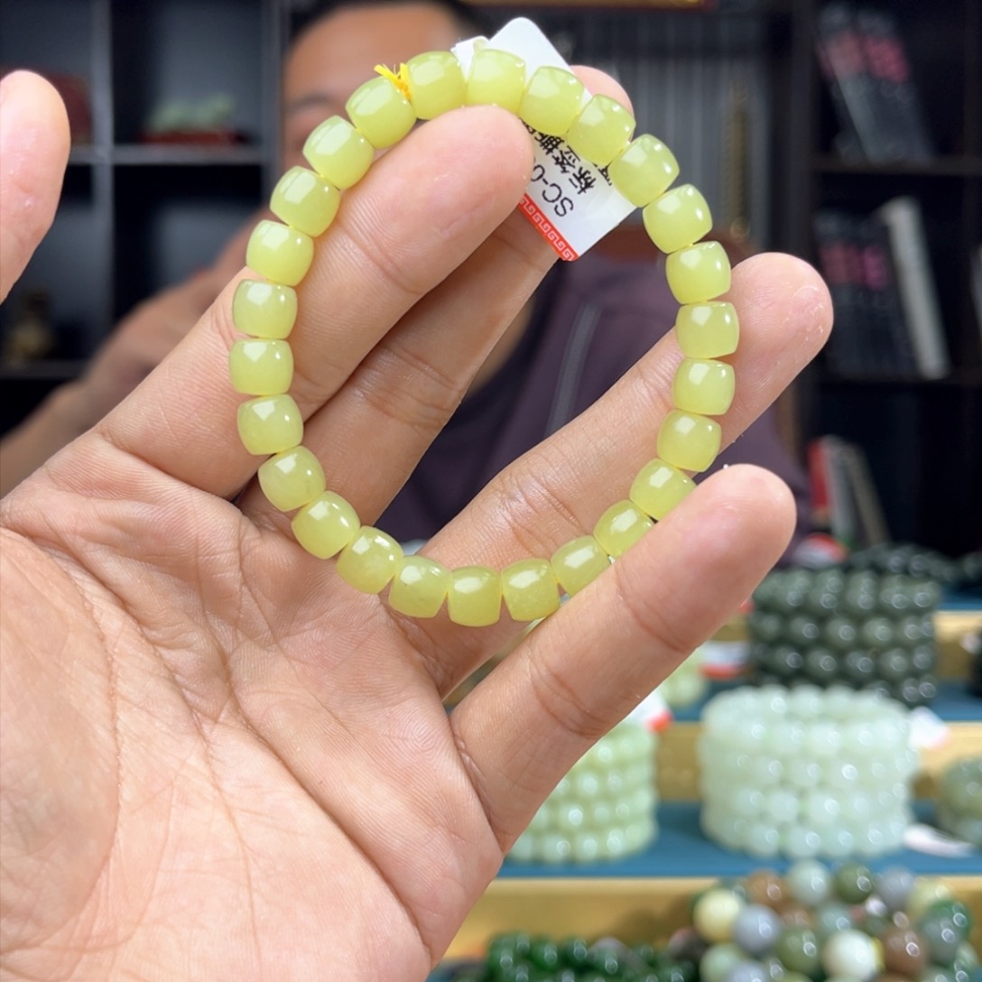 和田玉手串 未镶嵌纯天然和田玉新疆若羌黄口料卡8直切