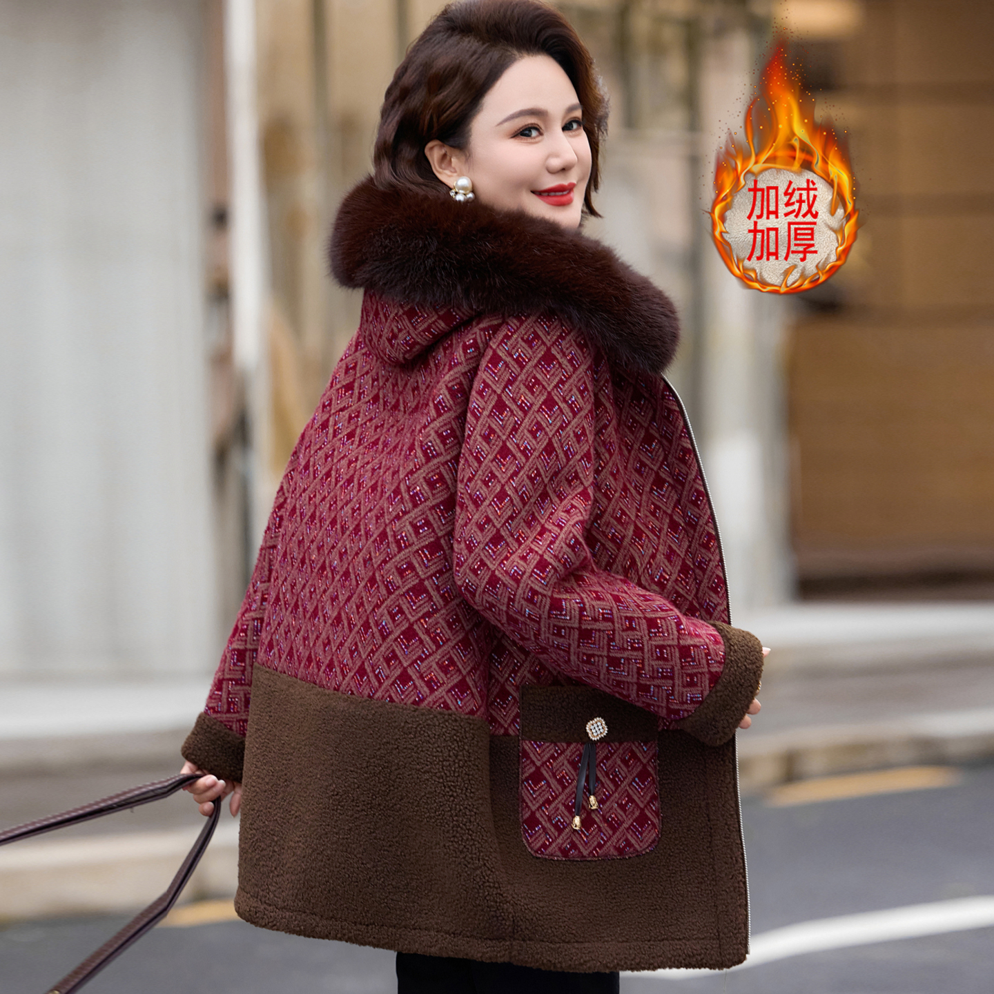 洋气妈妈冬装加绒加厚带毛领连帽外套中老年女装仿水貂绒洋气棉服