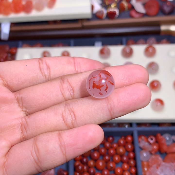 小***宝南红玛瑙未镶嵌珠宝半成品飘花单珠2