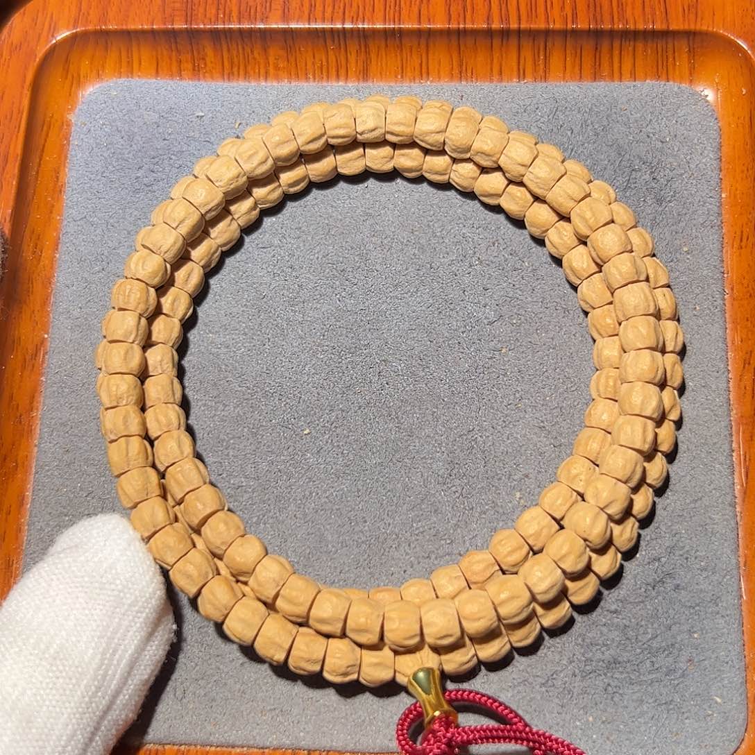 吊坠柏香籽/百香籽果冻皮多棱顺6.8