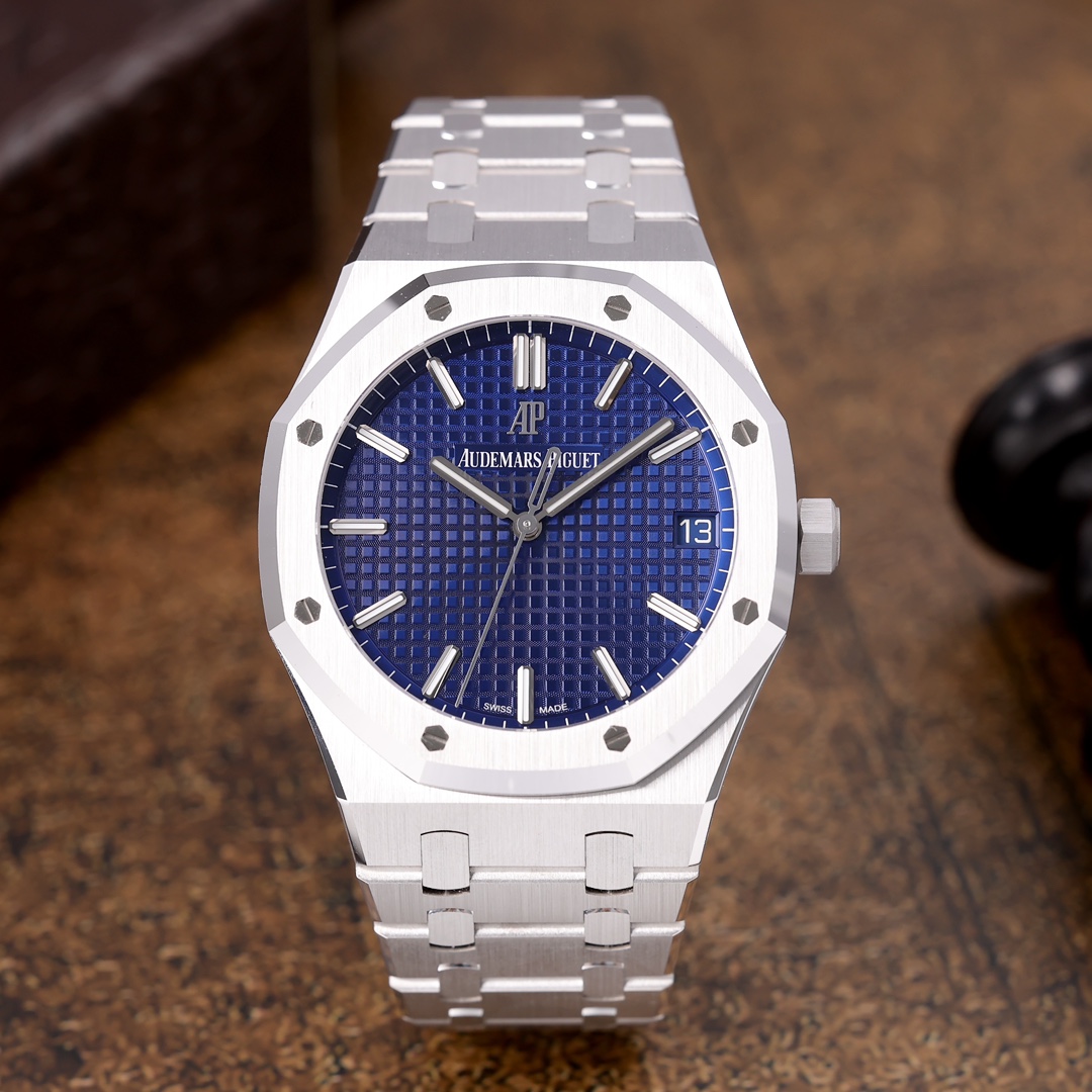 95新 AIPE/爱彼 皇家橡树系列 AP15503BC电光蓝  2021年保卡