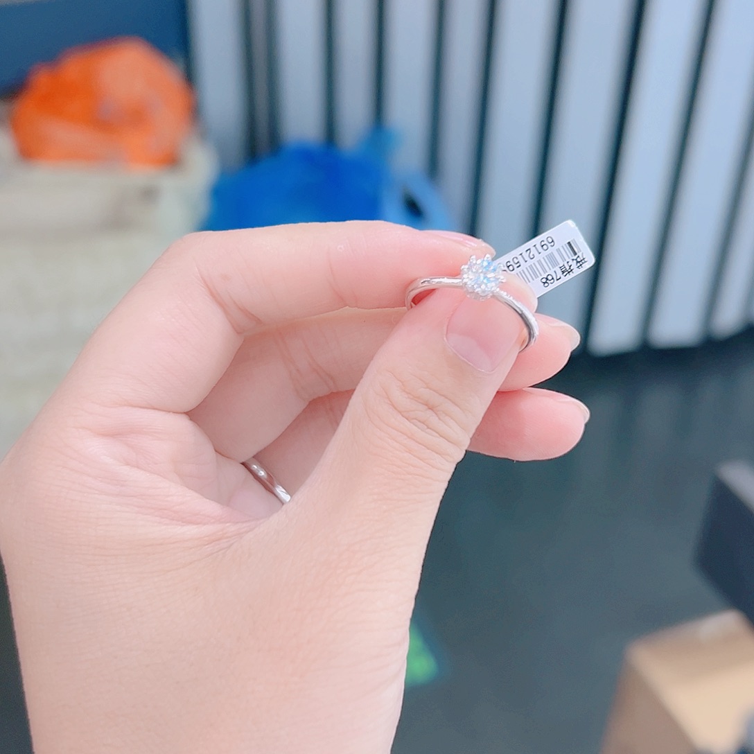 锆石纯铜合金耳环的