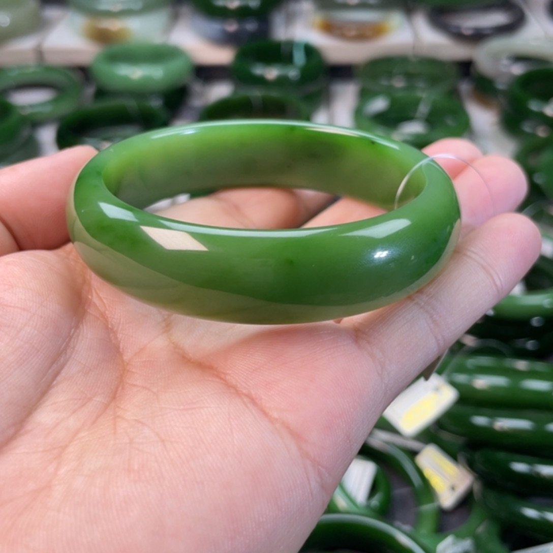 和田玉（碧玉）手镯未镶嵌