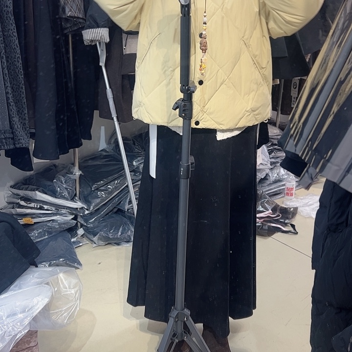 黄色竖纹好看好看好看的衣服