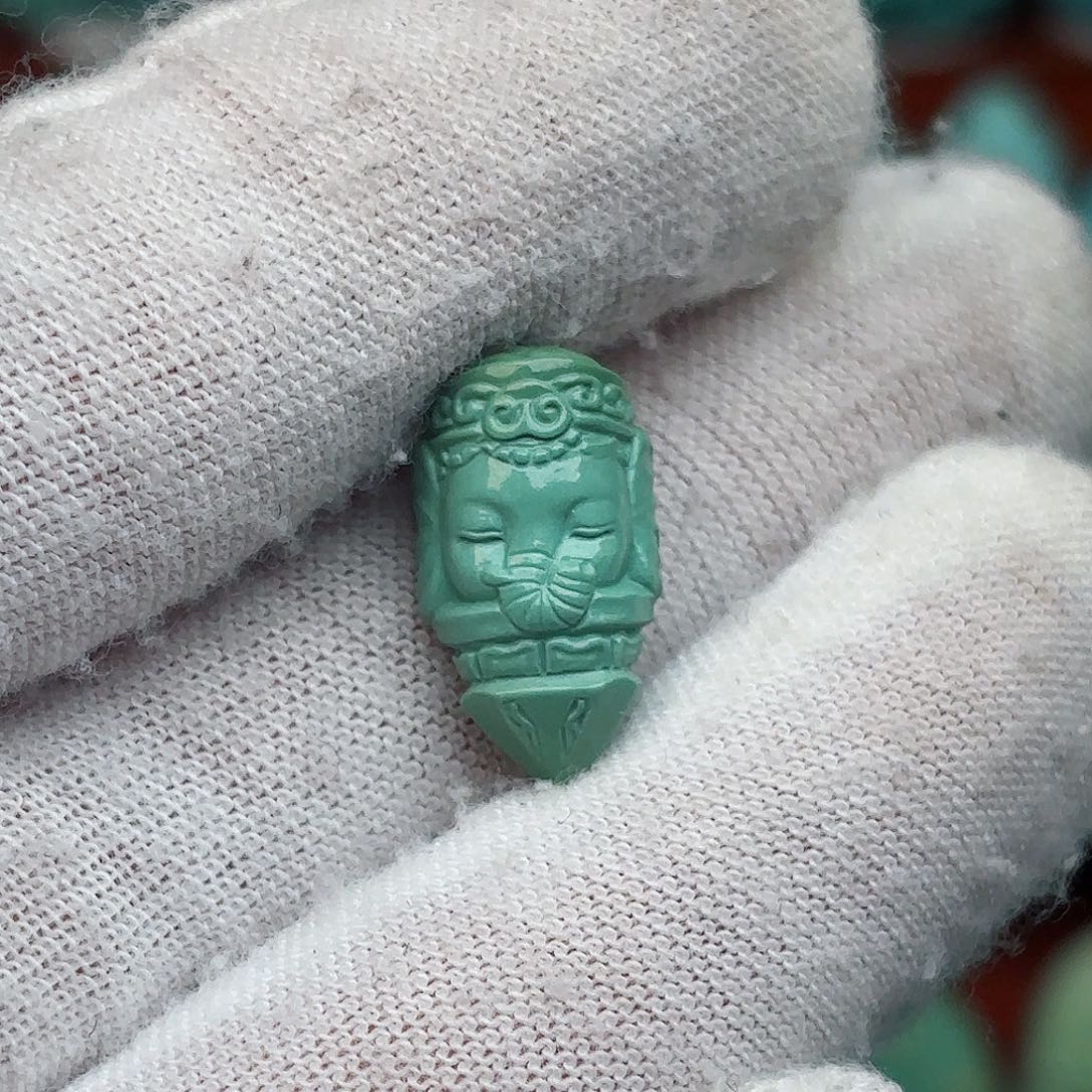 绿松石配饰未镶嵌