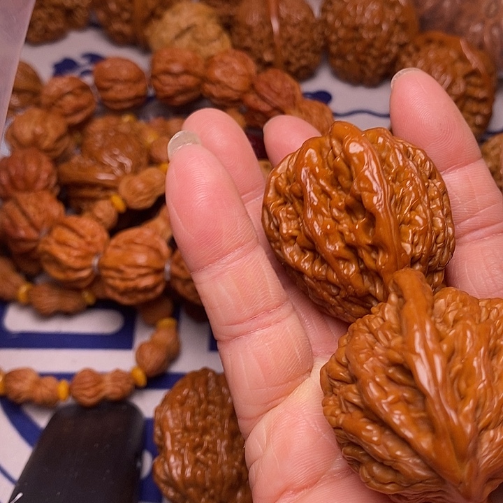 鸿***师吊坠文玩核桃虎头