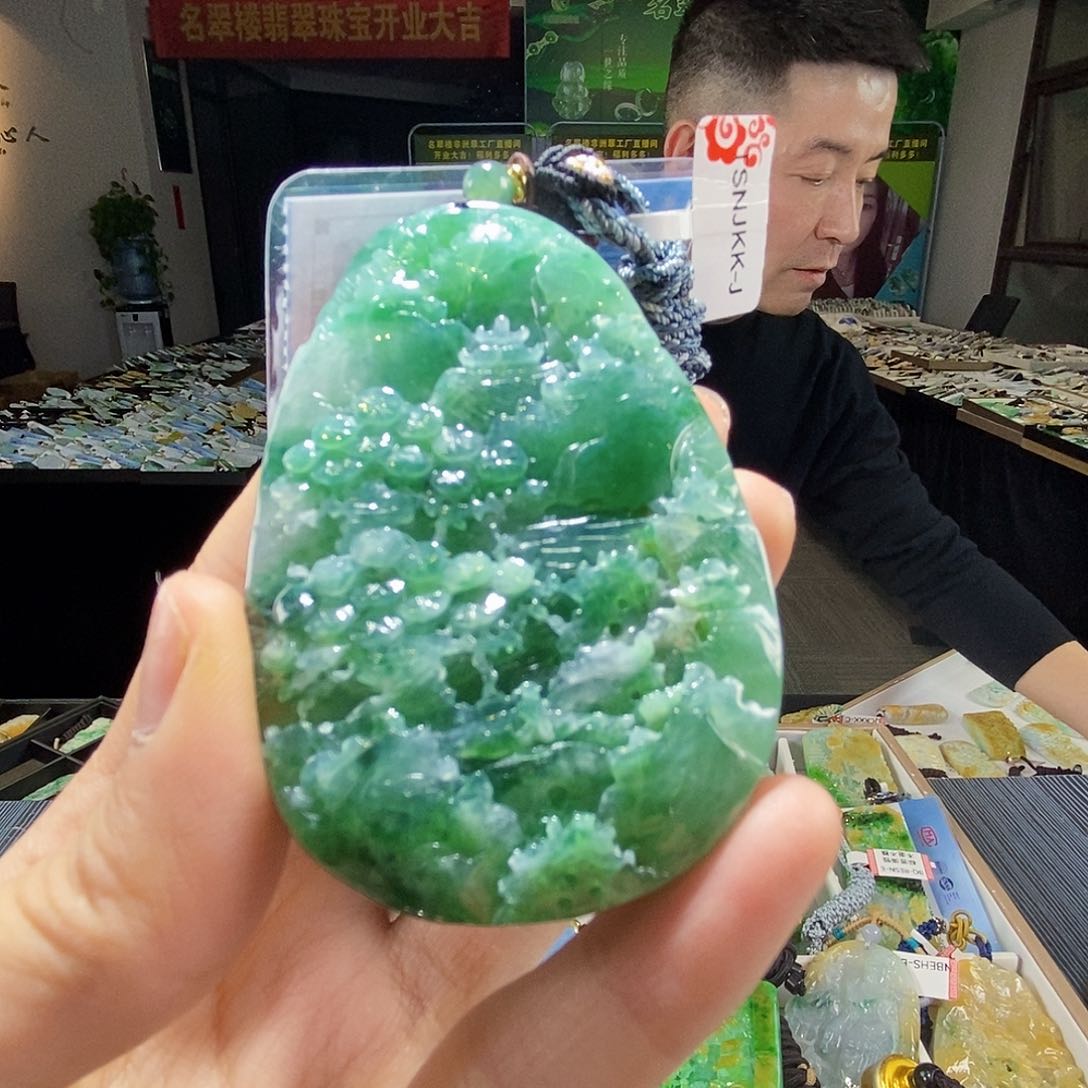 颈饰未镶嵌翡翠翡翠