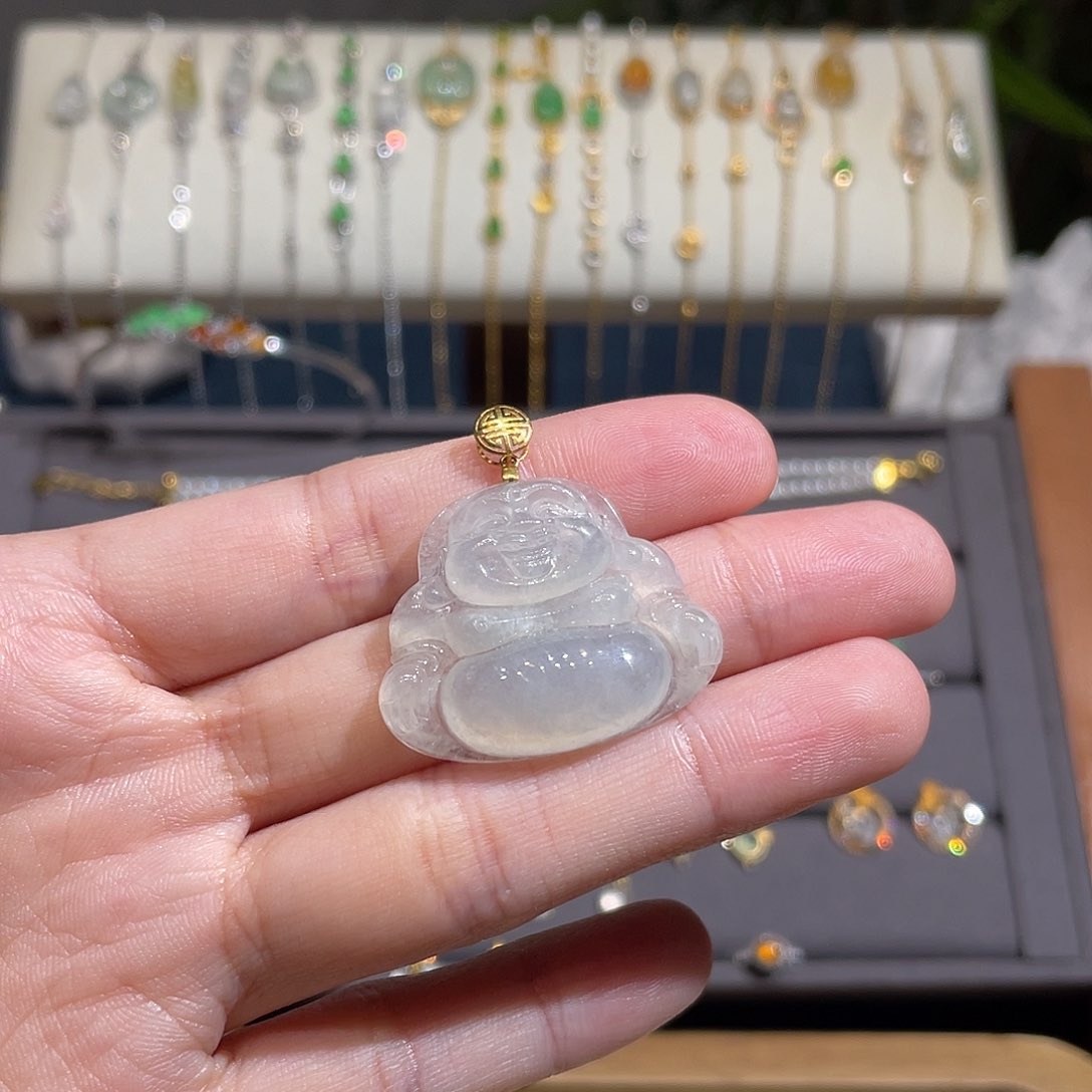 翡翠吊坠(不含链)18K金镶嵌冰佛