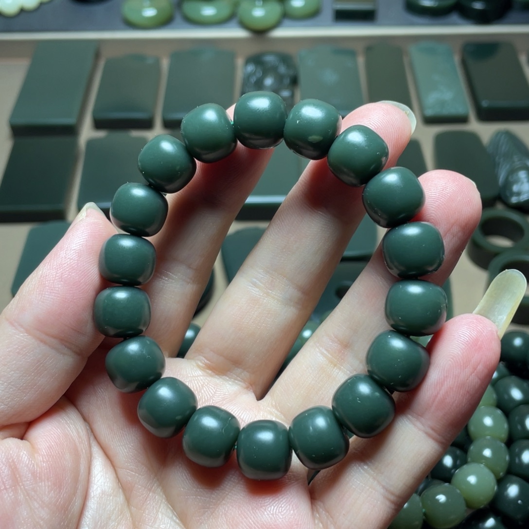 和田玉未镶嵌手链