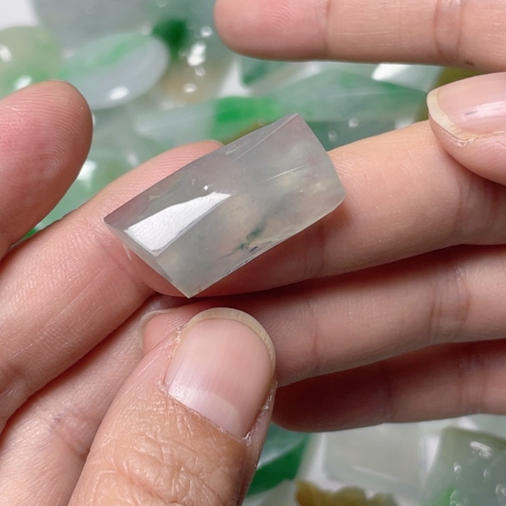 定制翡翠未镶嵌包工