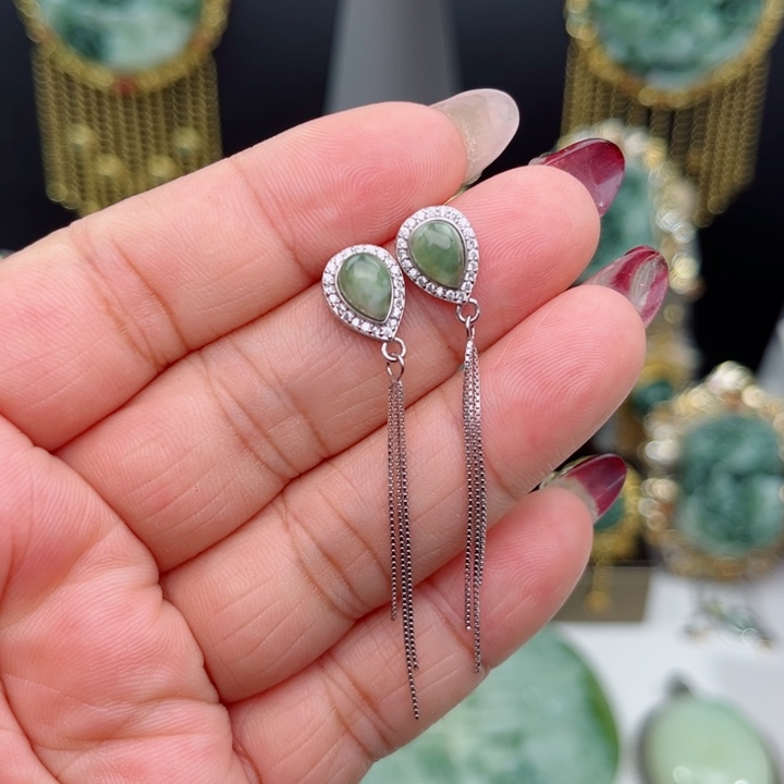 透闪石-蛇纹石玉耳坠银S925镶嵌
