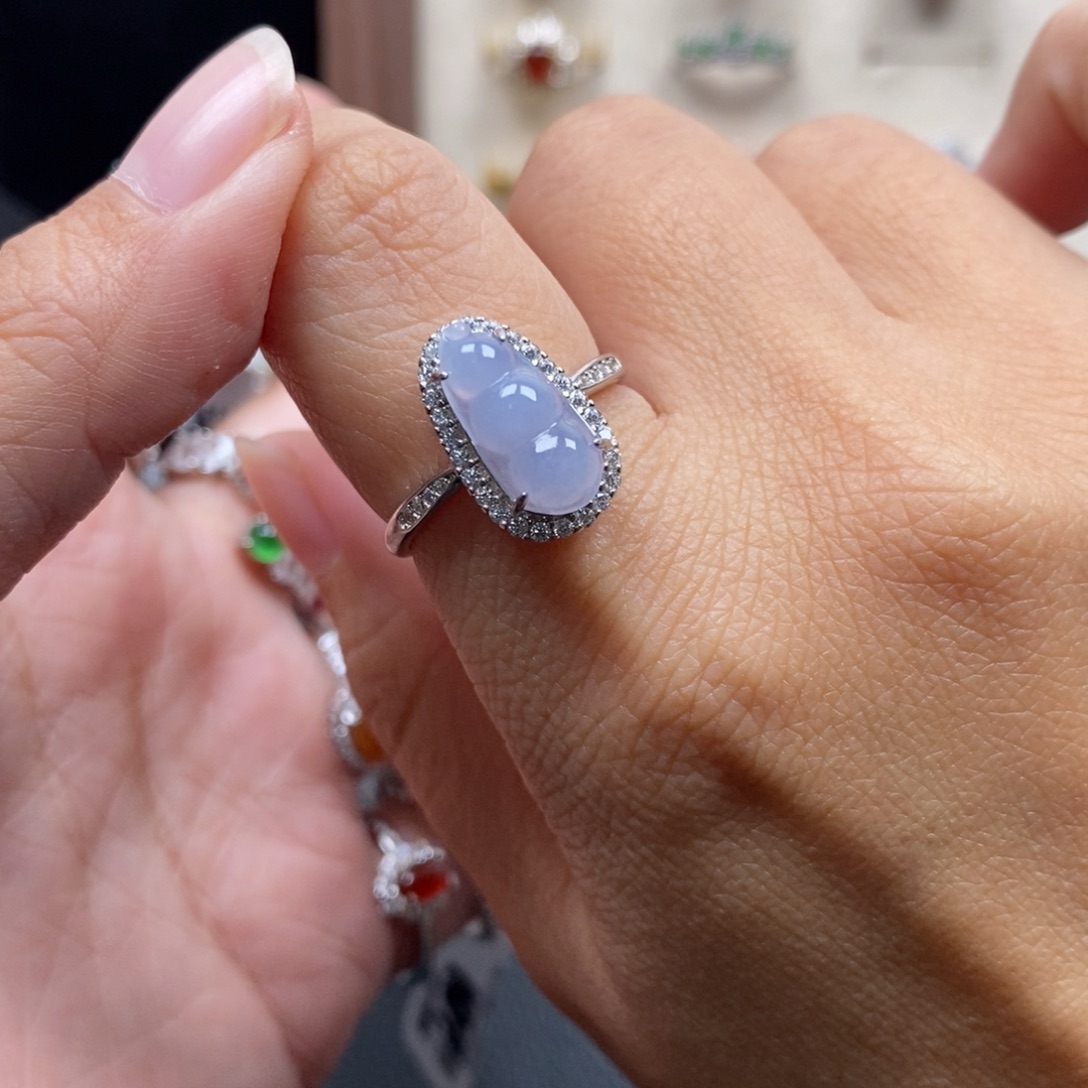 粘***❀翡翠银S925镶嵌戒指