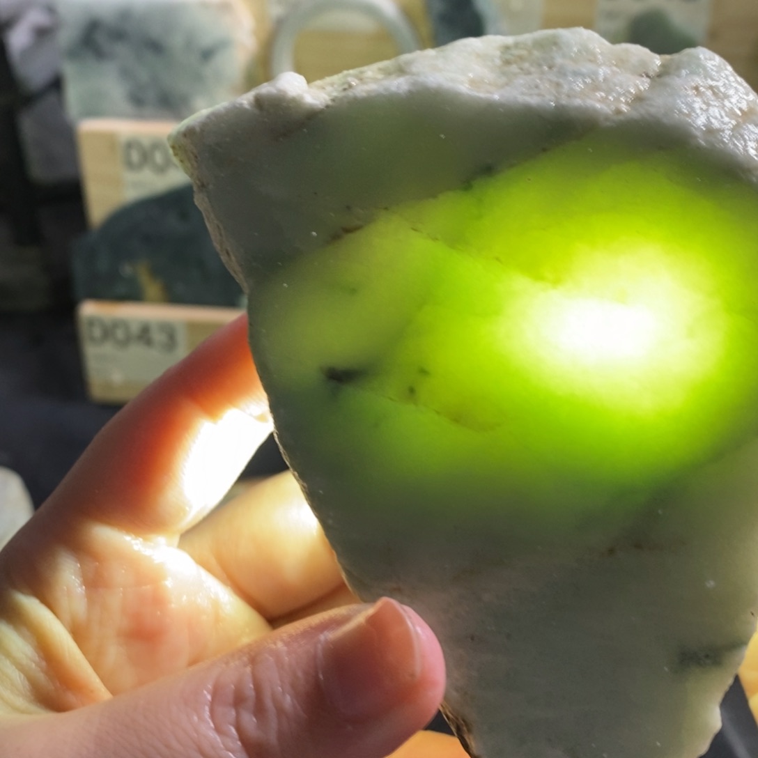 颈饰未镶嵌翡翠天然翡翠