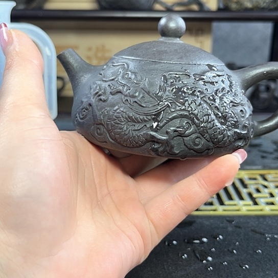 多****宝安化冰碛岩双龙石瓢壶