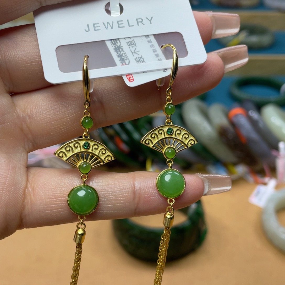 和田玉耳钉银S925镶嵌