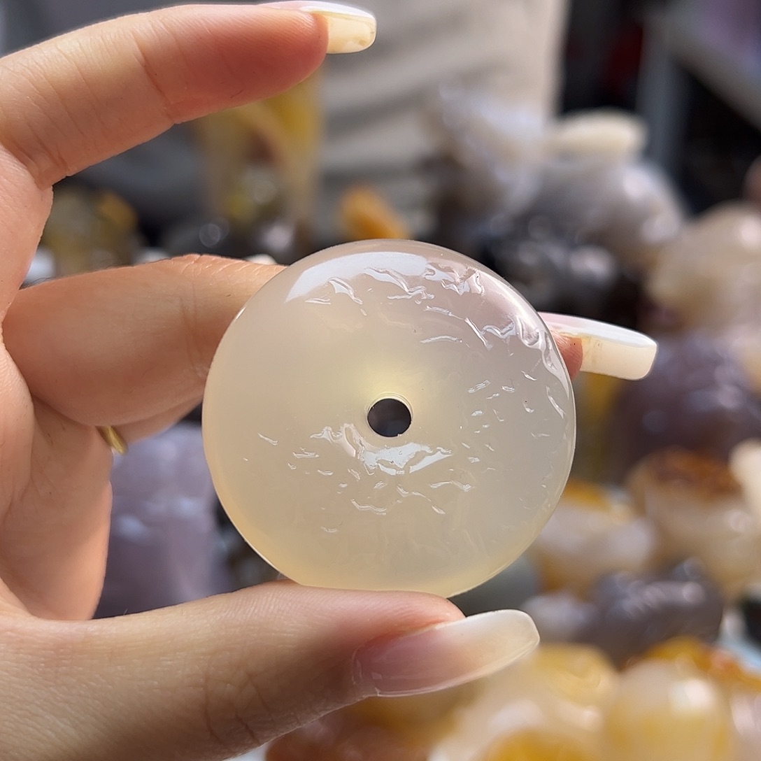 玛瑙/玉髓未镶嵌颈饰