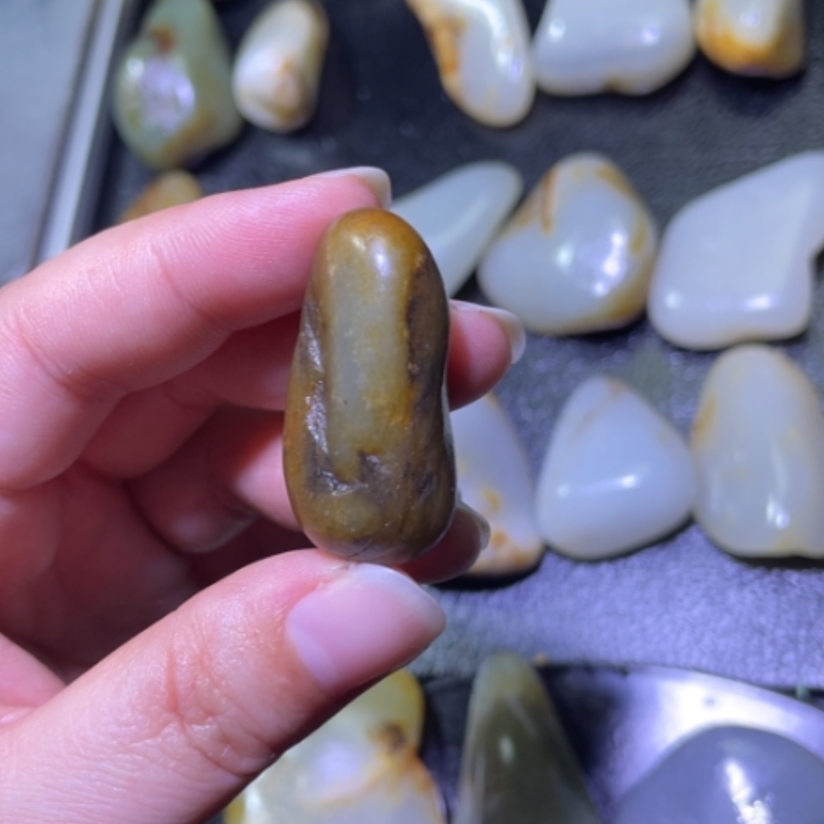 【闪购商品】颈饰未镶嵌和田玉（子料）
