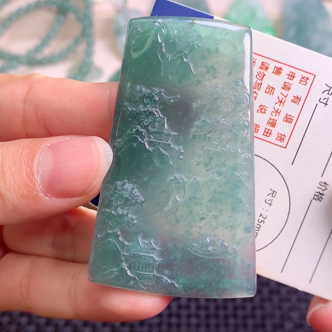 颈饰未镶嵌翡翠翡翠