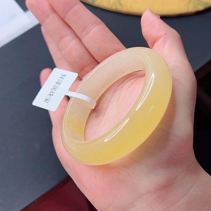 石英质玉手镯未镶嵌65-55.3