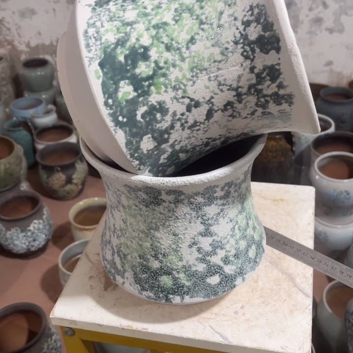 紫砂花盆口径20高度20两只正品