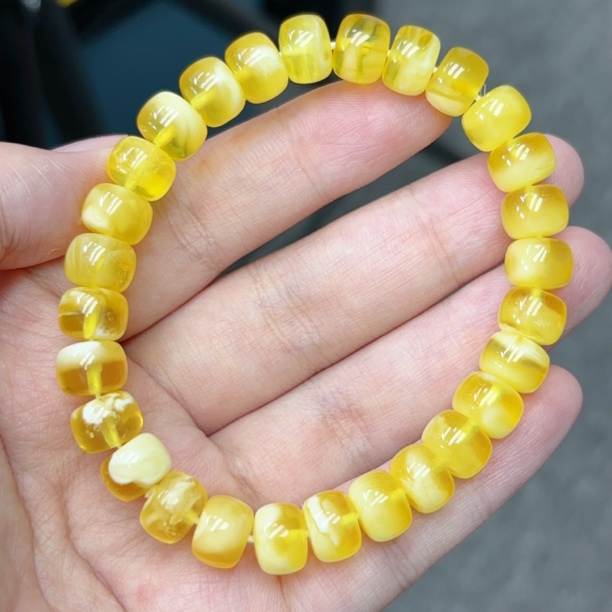 金白妖孽白花9➕蜜蜡老型手串（617号）