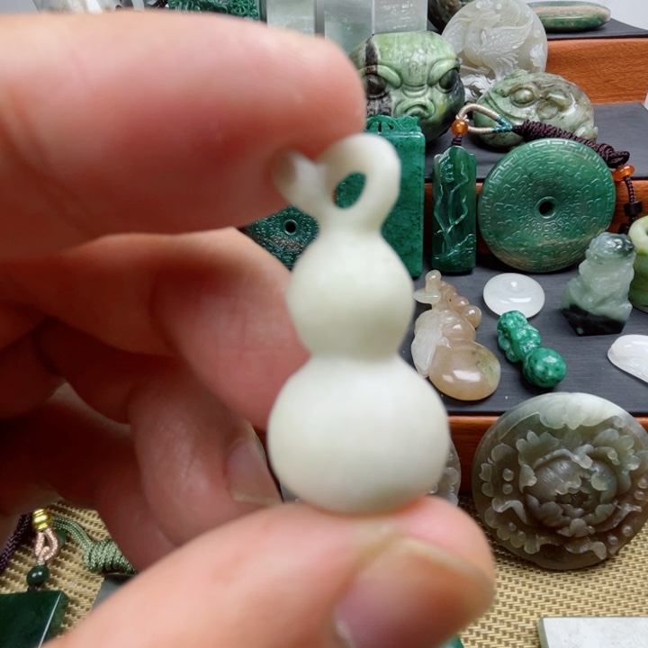 未镶嵌独山玉珠宝半成品