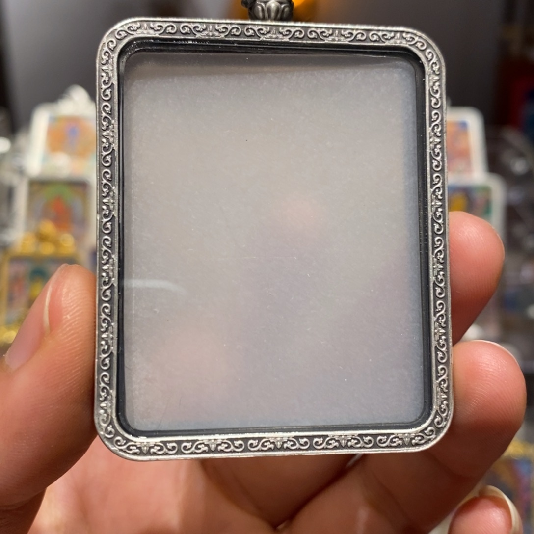 一***子吊坠唐卡艺术作品欣赏