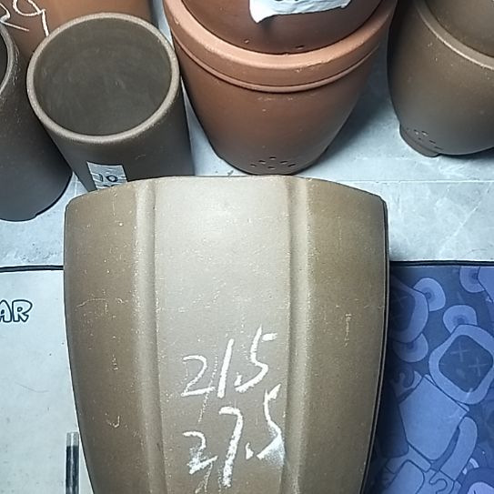 八爪鱼微瑕一个紫砂花盆