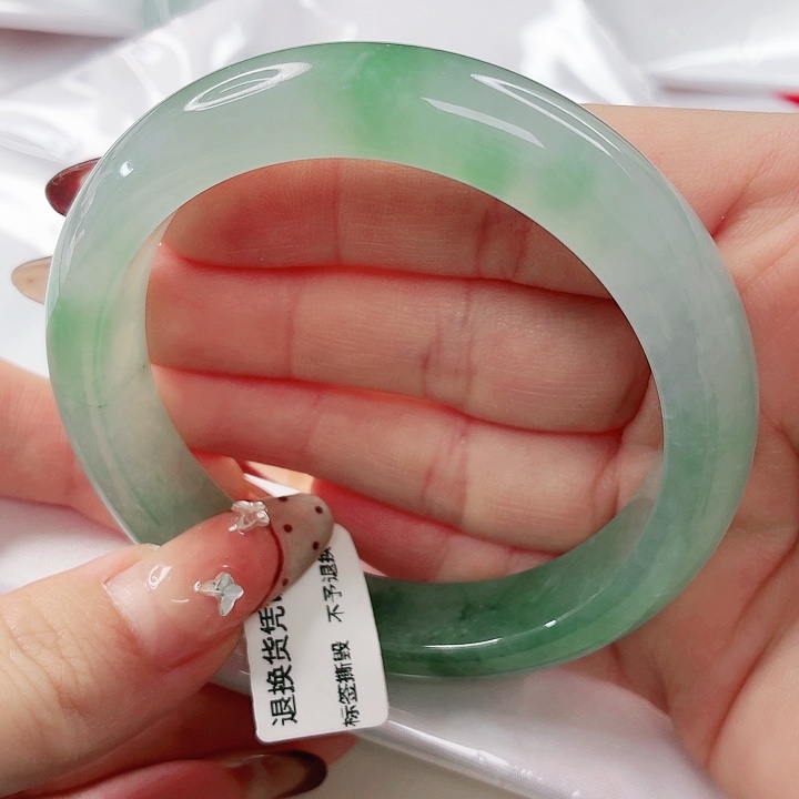 翡翠未镶嵌手镯58x575