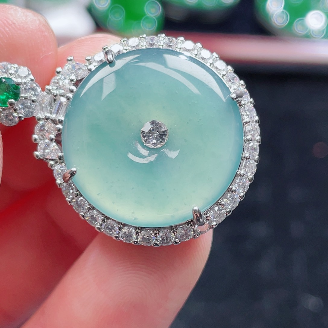 翡翠颈饰未镶嵌322，