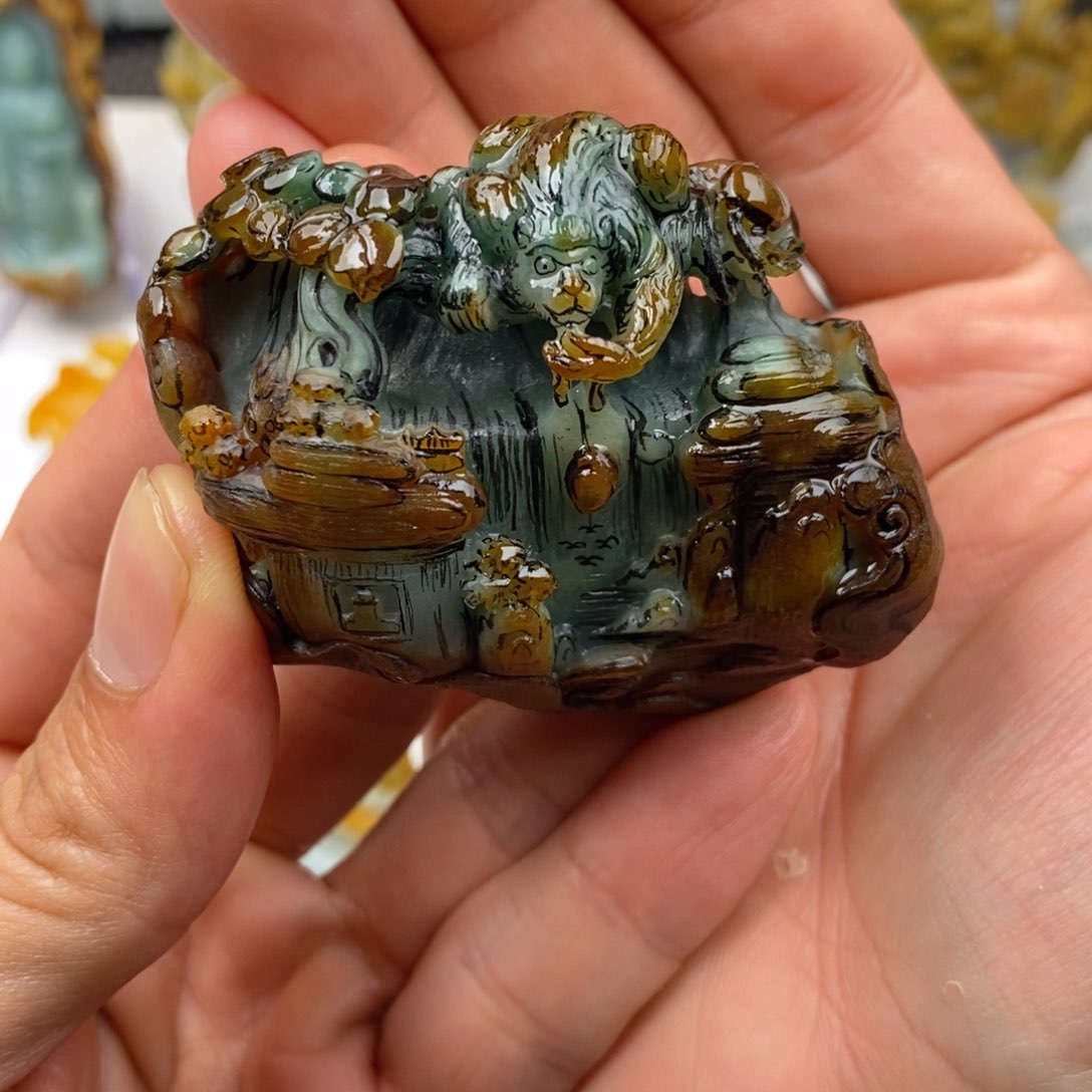 定制翡翠未镶嵌翡翠