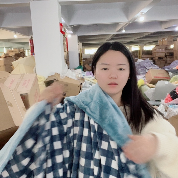 蓝色格子三级套啦啦啦150*200