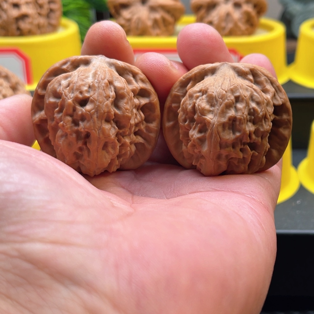 文玩核桃吊坠40野狼