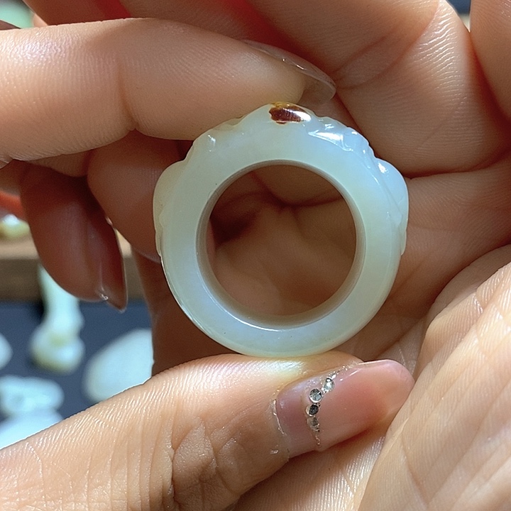 和田玉未镶嵌颈饰Y**G