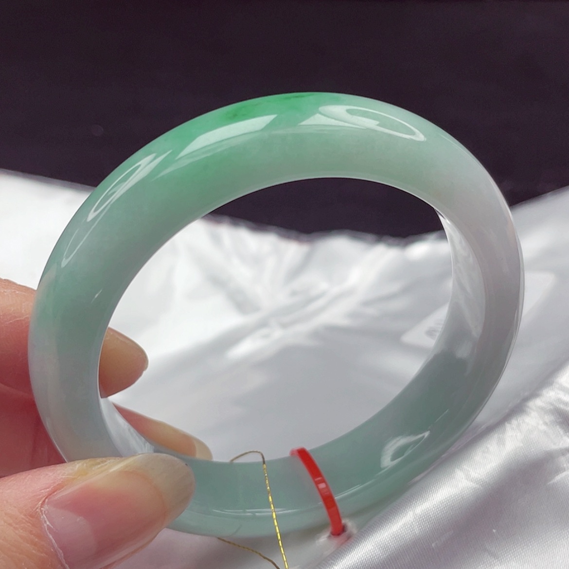 【闪购商品】未镶嵌手镯翡翠57圈831