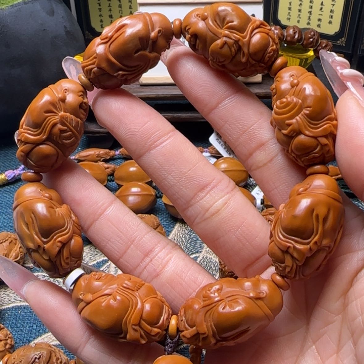 【闪购商品】橄榄核手串八宝弥勒1.9