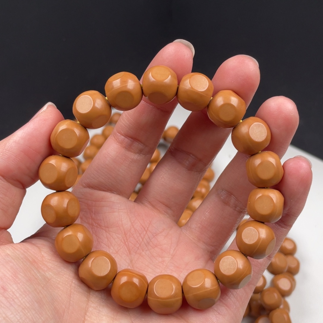 【闪购商品】手串猴头核桃大六方28:8全品12