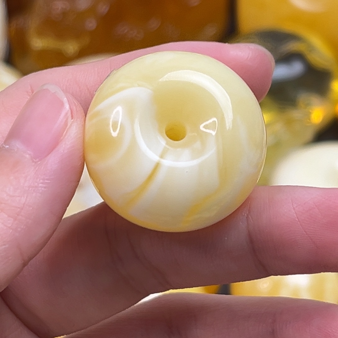 琥珀裸石未镶嵌面包圈