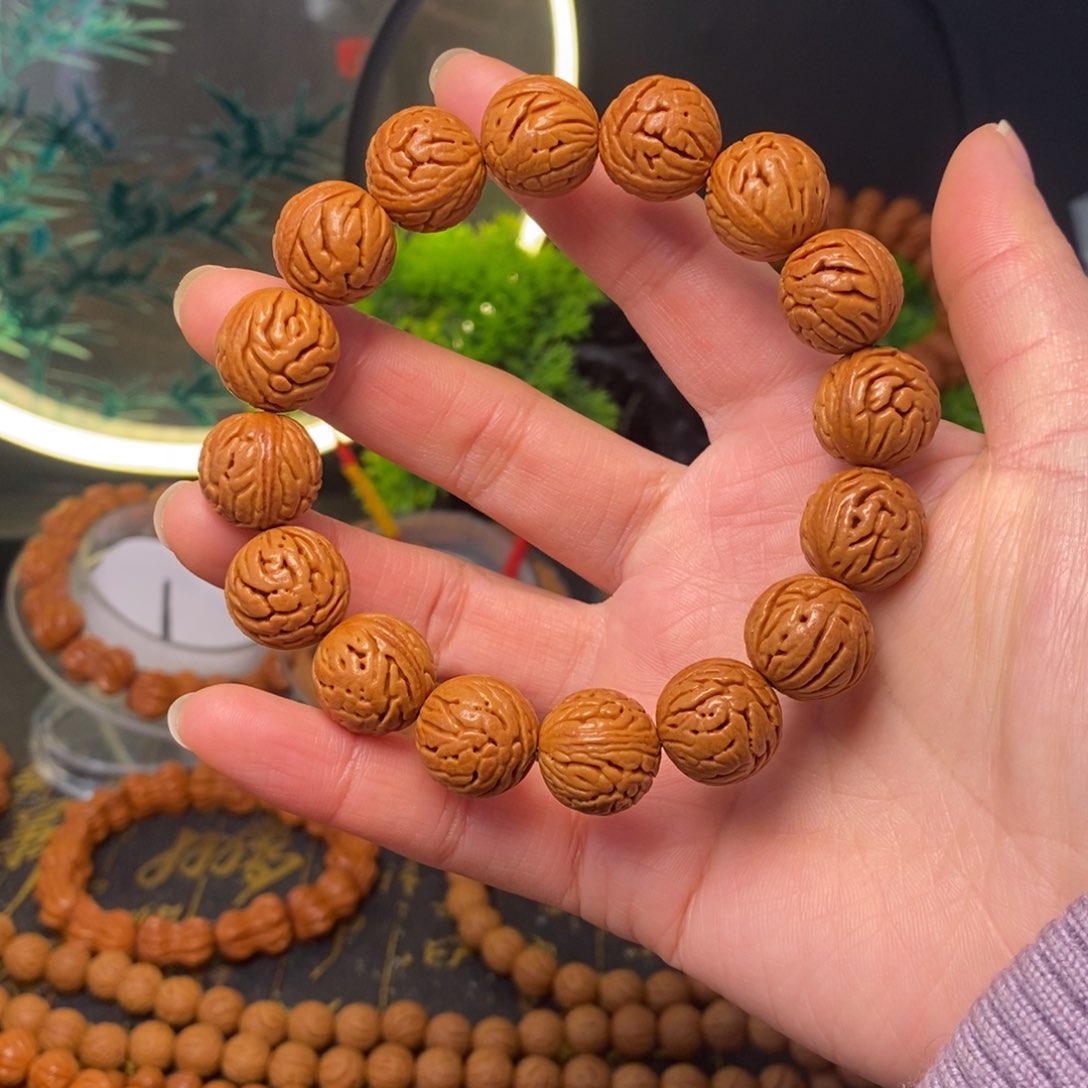 【闪购商品】手串桃核