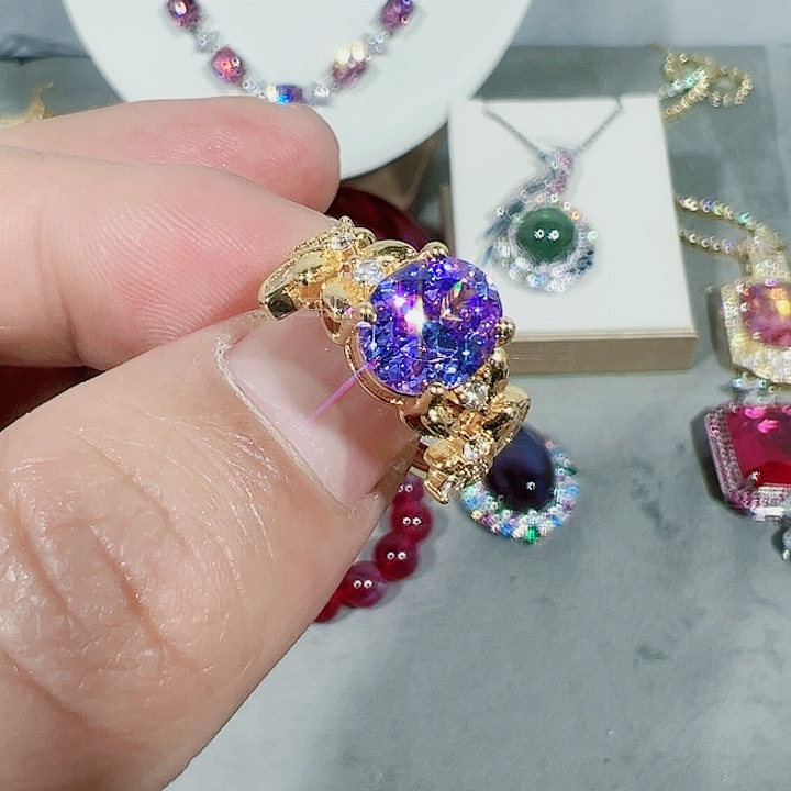 红宝石颈饰未镶嵌