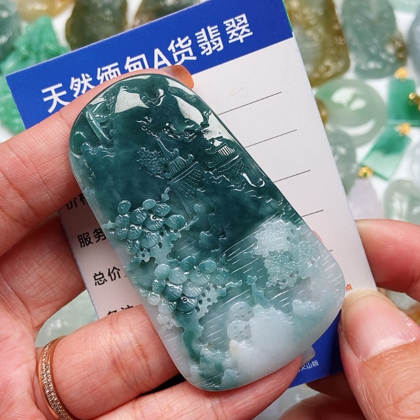 【闪购商品】翡翠颈饰未镶嵌山水