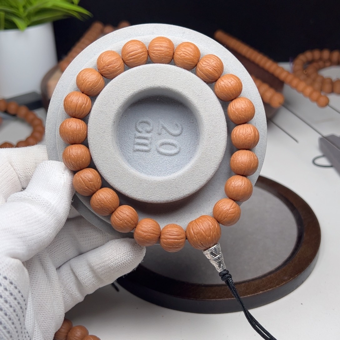 东***雪吊坠猴头核桃13.0聚宝盆精卡同尺